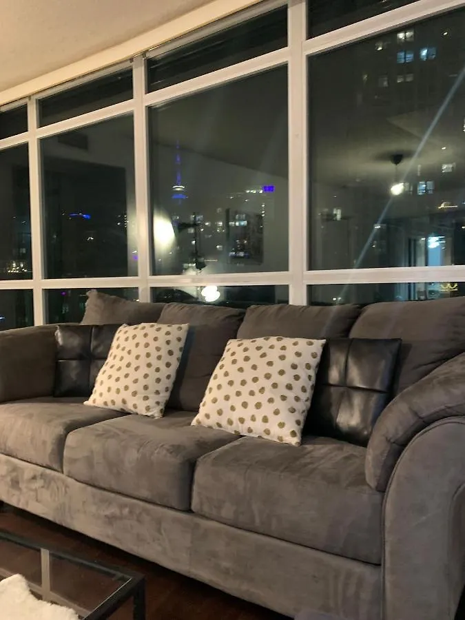 Toronto Downtown 2 Bedroom Families Only Sleeps 5
